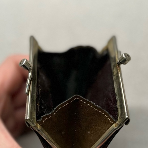 Authentic Vintage Valentino Coin Purse - Picture 7 of 11